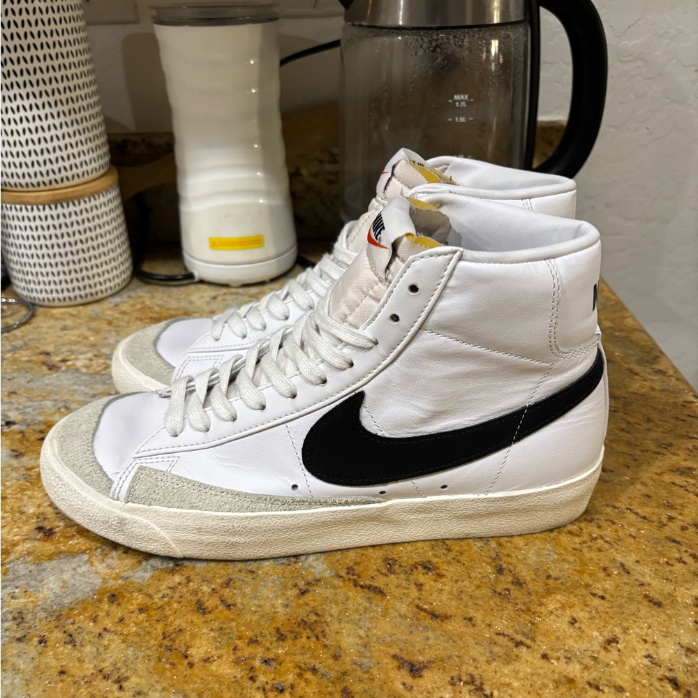 Nike Blazer Mid size 8.5 - Picture 3 of 9